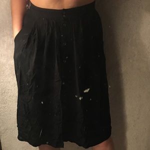 ⭐️💫 MID-LENGTH BLACK SKIRT WITH BUTTONS 💫⭐️
